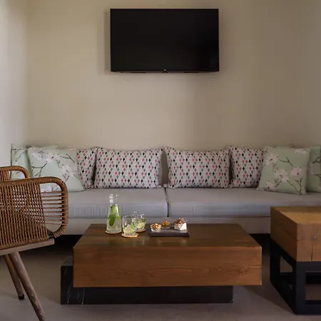 Couette-café Potnia Theron